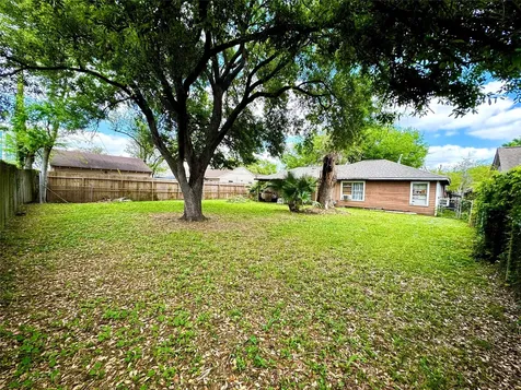 4105 Ella Boulevard Houston TX 77018