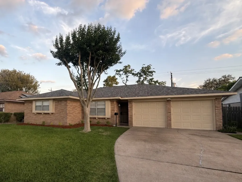 7335 Tanager Street Houston TX 77074