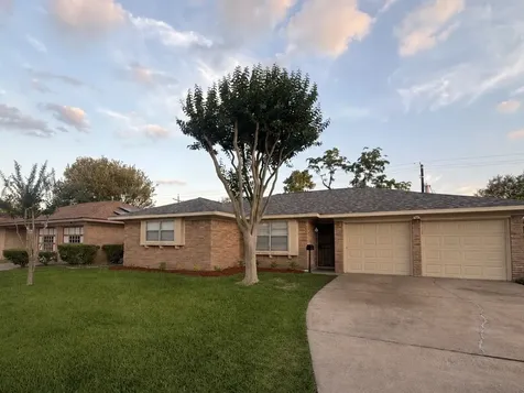 7335 Tanager Street Houston TX 77074