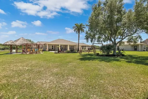 226 Quail Ridge Lane Dickinson TX 77539