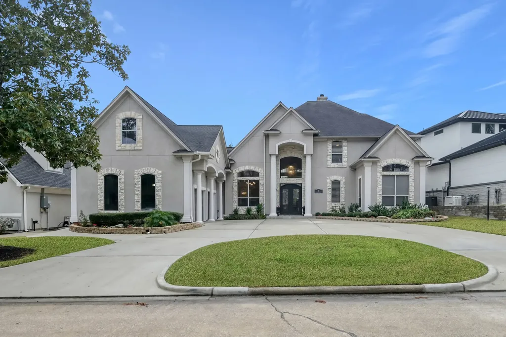 81 Fairfield Drive Montgomery TX 77356