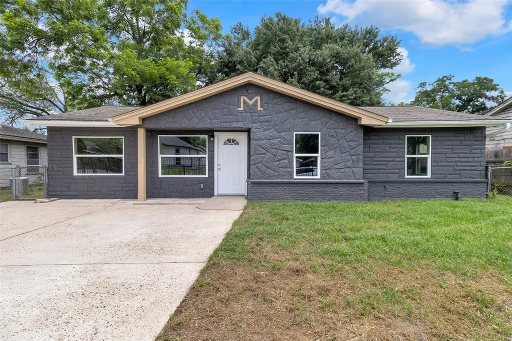 3219 Brea Crest Street Houston TX 77093