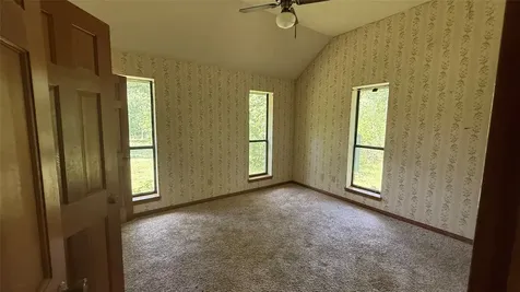 246 Rosanky Livingston TX 77351