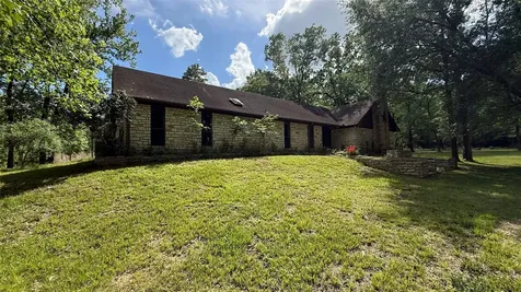 246 Rosanky Livingston TX 77351