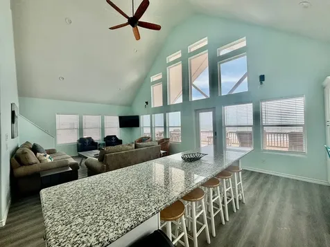 980 Bay Street Gilchrist TX 77617