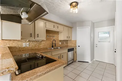 36 Pinehurst Lane Missouri City TX 77459