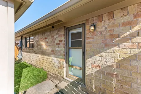36 Pinehurst Lane Missouri City TX 77459