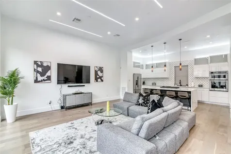 1406 Fairview Avenue Houston TX 77006