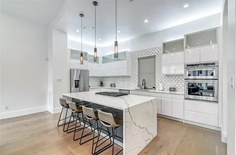 1406 Fairview Avenue Houston TX 77006