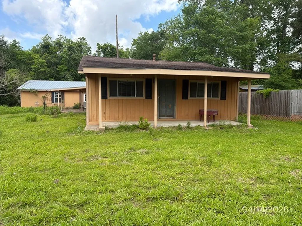 1301 Minglewood Road Liberty TX 77575