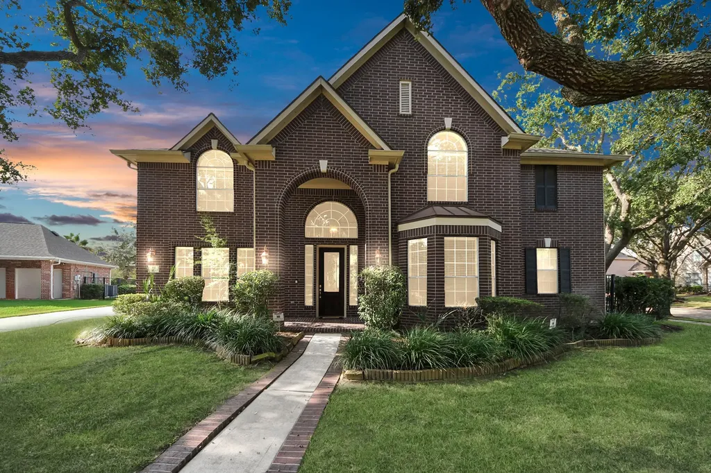 11 Stone Terrace Sugar Land TX 77479