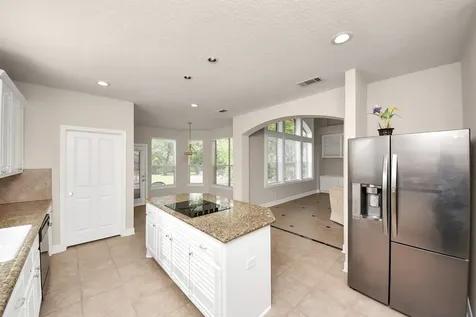 11 Stone Terrace Sugar Land TX 77479