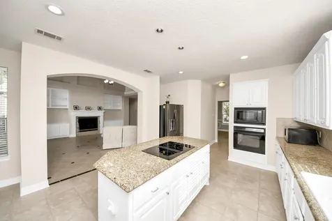 11 Stone Terrace Sugar Land TX 77479