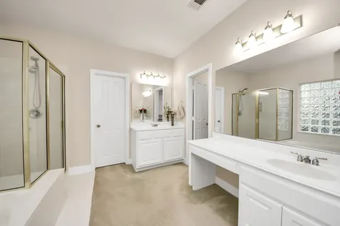 11 Stone Terrace Sugar Land TX 77479