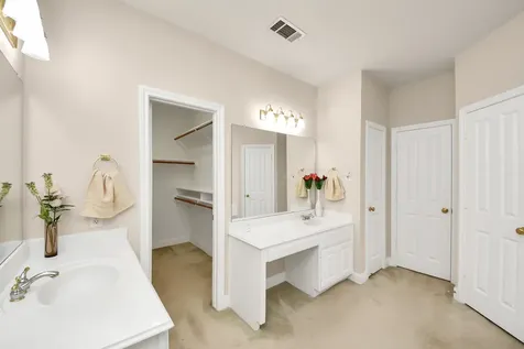 11 Stone Terrace Sugar Land TX 77479