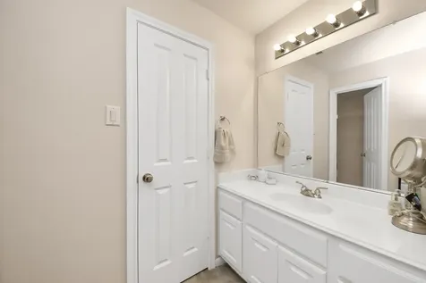 11 Stone Terrace Sugar Land TX 77479