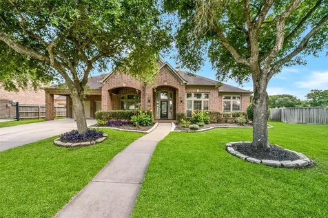 3104 Richard Lane Friendswood TX 77546