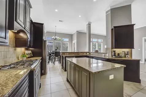 3104 Richard Lane Friendswood TX 77546