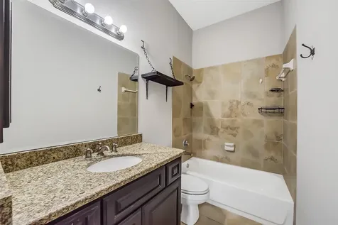 3104 Richard Lane Friendswood TX 77546