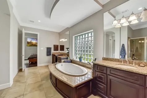 3104 Richard Lane Friendswood TX 77546