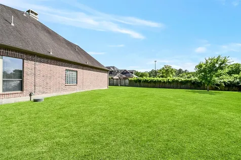 3104 Richard Lane Friendswood TX 77546