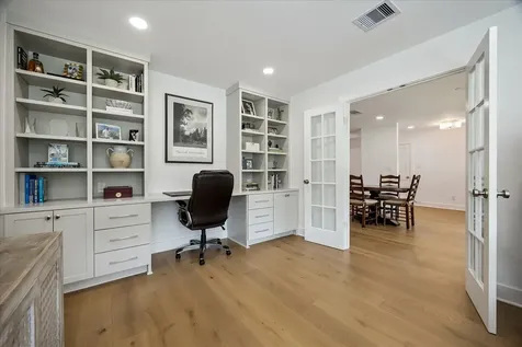 1006 Cheshire Lane Houston TX 77018