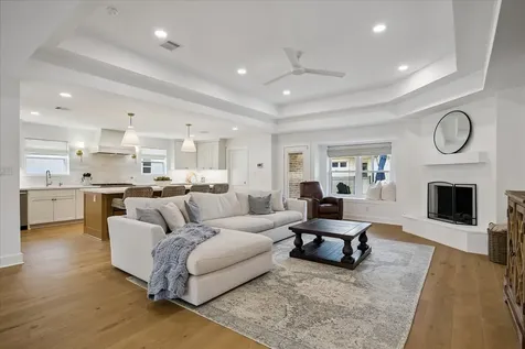 1006 Cheshire Lane Houston TX 77018