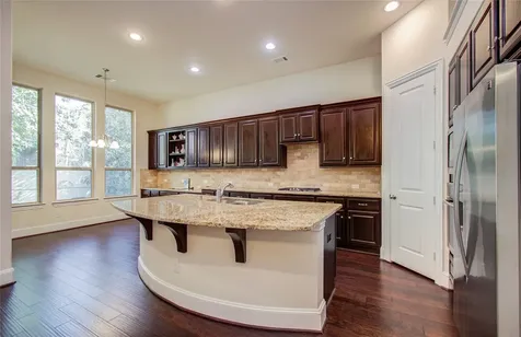 10202 S Goshawk Trail Conroe TX 77385