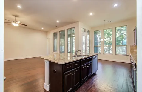 10202 S Goshawk Trail Conroe TX 77385