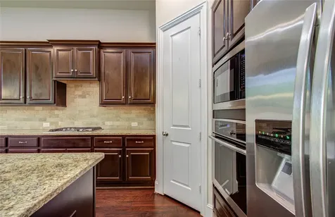 10202 S Goshawk Trail Conroe TX 77385