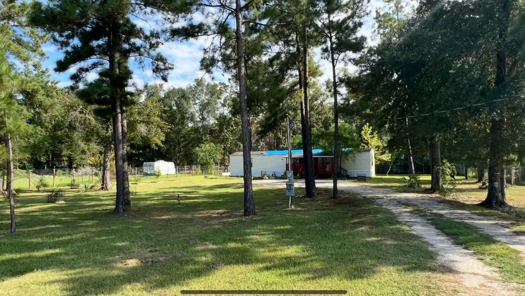 406 County Road 3415 Cleveland TX 77327