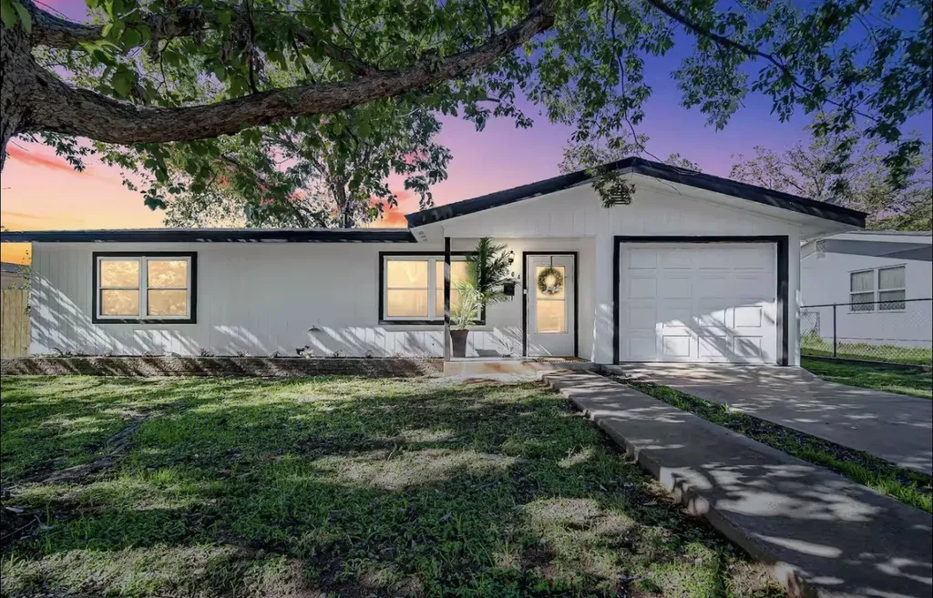 804 N Milam Street Fredericksburg TX 78624