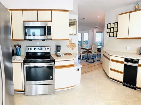4119 Campeche Court Galveston TX 77554