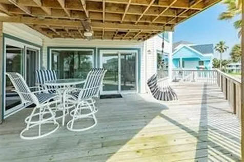 4119 Campeche Court Galveston TX 77554