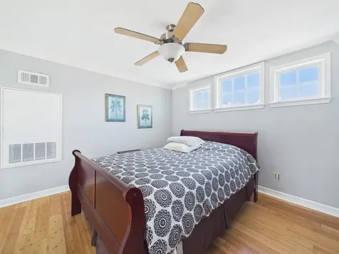 7000 Seawall Boulevard 1032 Galveston TX 77551