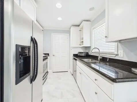 7000 Seawall Boulevard 1032 Galveston TX 77551