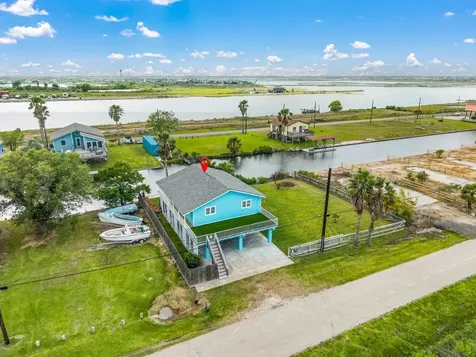 7210 Beau Terre Street Hitchcock TX 77563