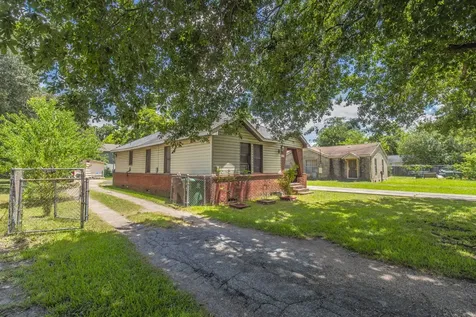 1009 Wainwright Street Houston TX 77022
