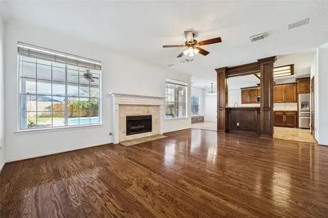 2827 Spring Lakes Missouri City TX 77459