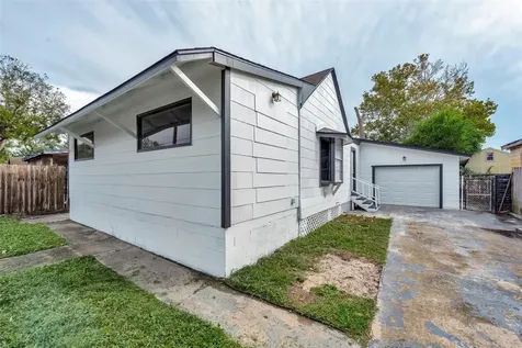 204 Hafer Street Baytown TX 77520