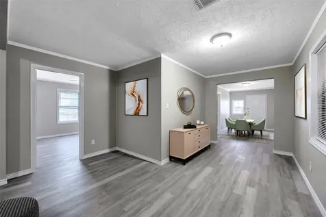 204 Hafer Street Baytown TX 77520