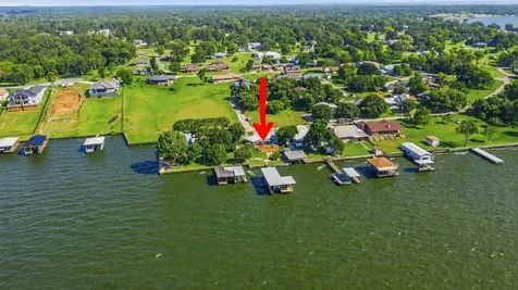 151 Lakeview Drive Point Blank TX 77364