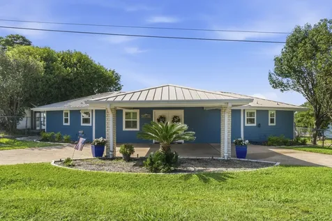 151 Lakeview Drive Point Blank TX 77364