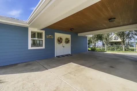 151 Lakeview Drive Point Blank TX 77364