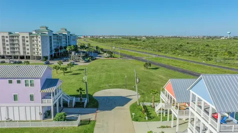 11727 Opihi Galveston TX 77554