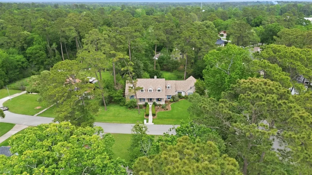 587 Melmont Street Conroe TX 77302