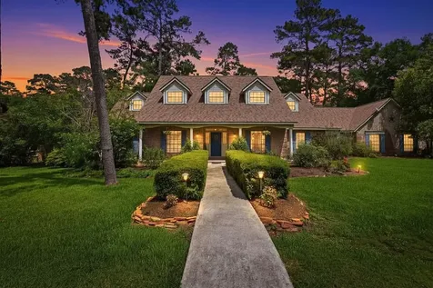 587 Melmont Street Conroe TX 77302