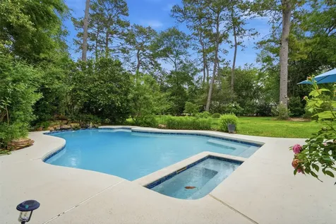 587 Melmont Street Conroe TX 77302