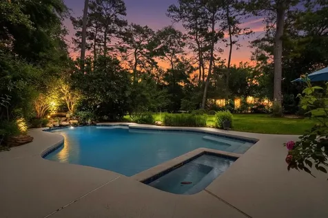 587 Melmont Street Conroe TX 77302