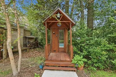 587 Melmont Street Conroe TX 77302